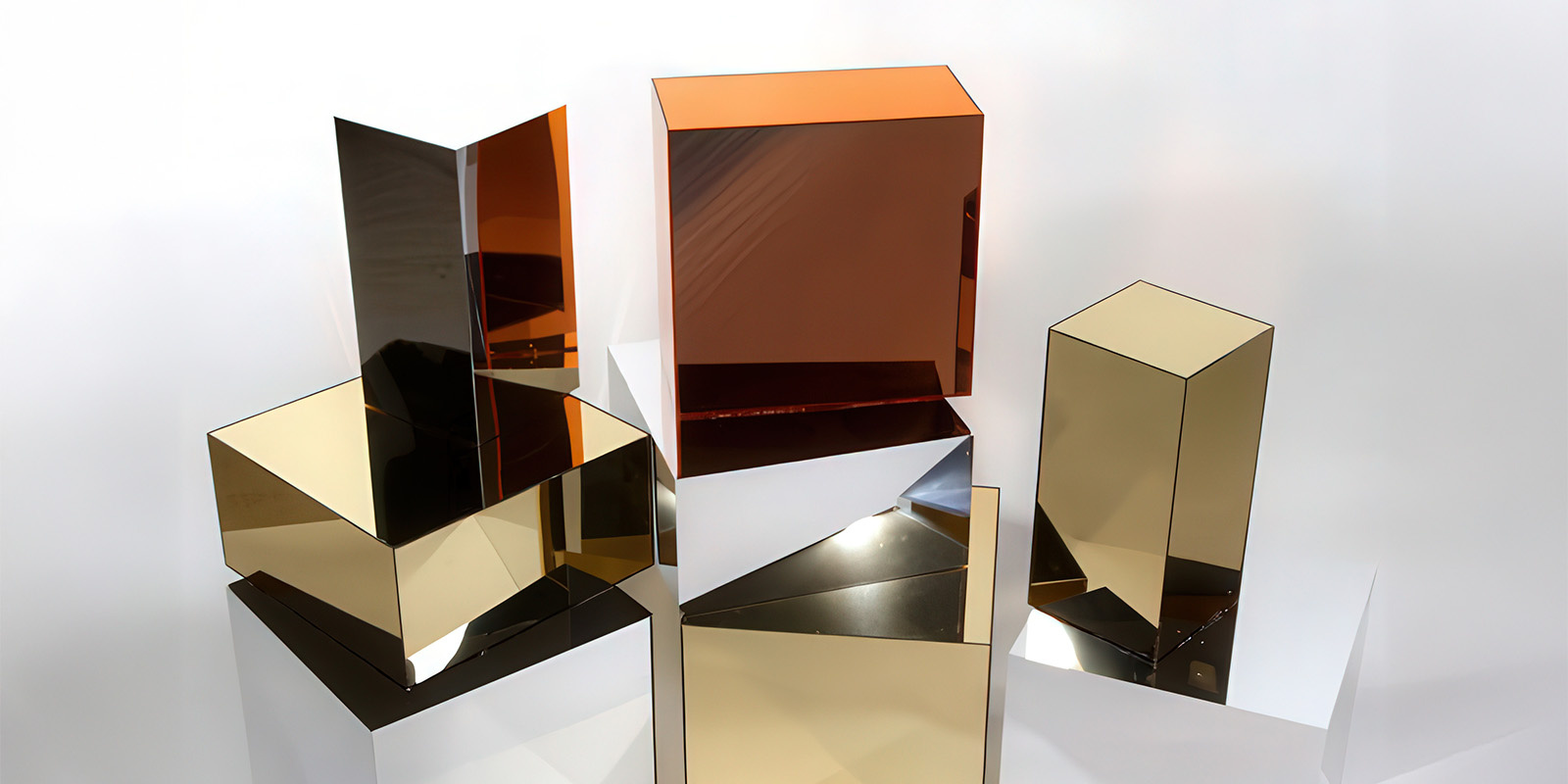 cubi-a-specchio-graf-adhesive Cubi a specchio