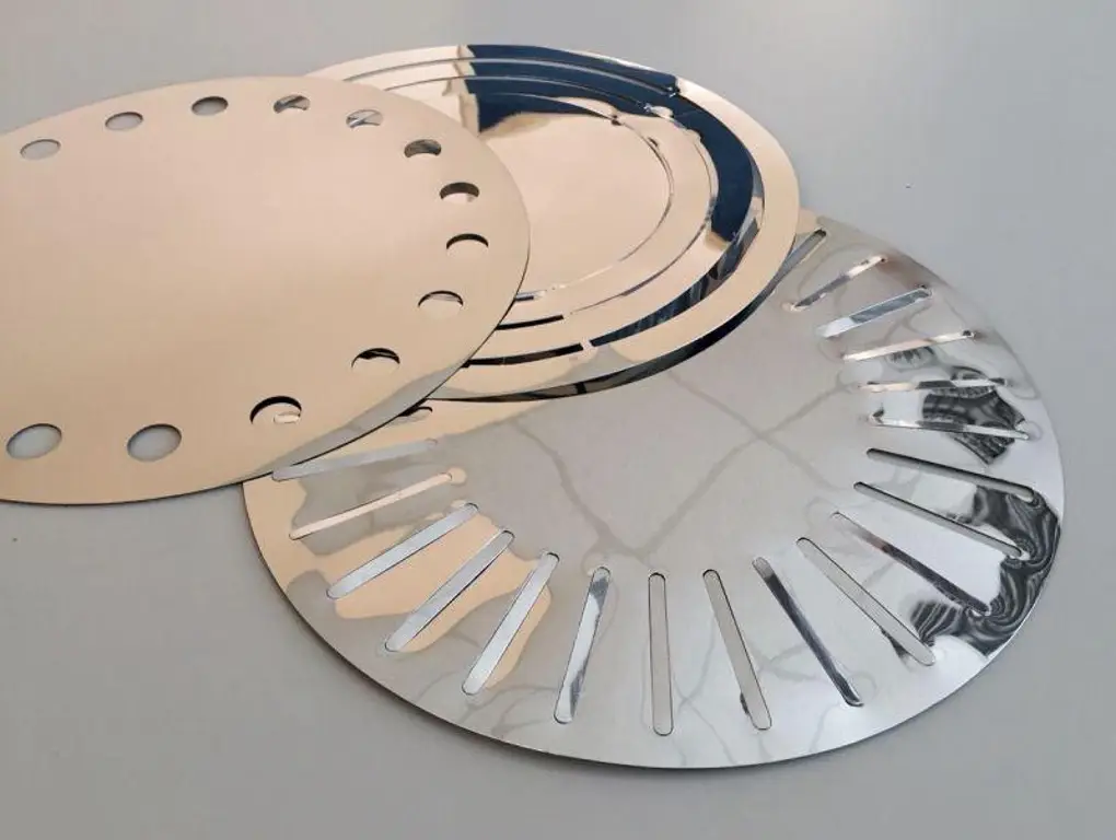 Elementi rivestiti di pellicola specchiata in PVC per il settore illuminotecnico